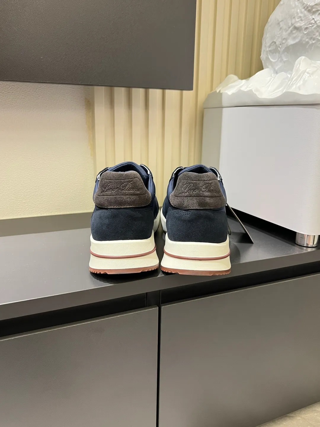 Men's men's shoes 💰p480Loro Men's men's shoes 💰piana niche Loro classic jogging shoes, men's lace-up casual shoes and sneakers, high-quality lightweight and comfortable fabrics, suitable for outdoor leisure, the color scheme is young and energetic, and it looks great with sportswear or casual suits! Size: 38-44 (45 customized)